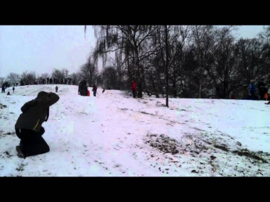 Snowboard Jump simple crashout - Greenwich Park