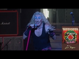 Twisted Sister - I Saw Mommy Kissing Santa Claus (A Twisted Xmas)