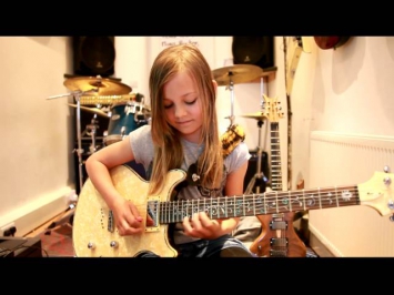 10 year old Mini Band guitarist Zoe Thomson shreds Highly Strung by Orianthi!