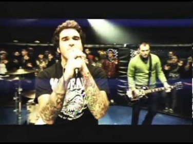New Found Glory - Listen To Your Friends (Official Music Video)