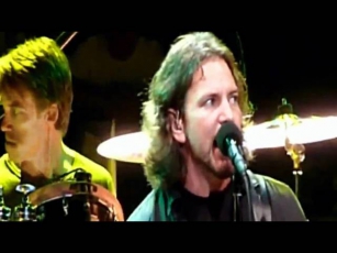 Pearl Jam - Corduroy (New York '10)