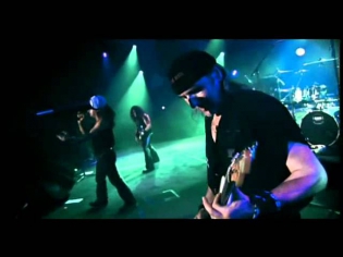 Krokus - Screaming in the Night (Live in Montreux 2003)