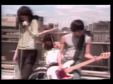 We Want The Airwaves - The Ramones