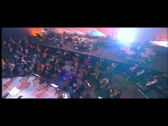 Scorpions - Rock you like a hurricane (live with orchestra) HD