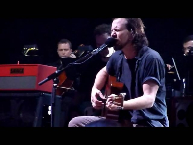 PEARL JAM * Just Breathe * Philly 10/30/2009 night 3:  Eddie Vedder Joni-Lee James HD