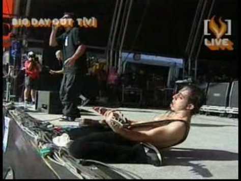 System Of A Down - Psycho (Live @ BDO 02)