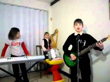 Дети исполняют Rammstein / children playing Rammstein (Sonne)