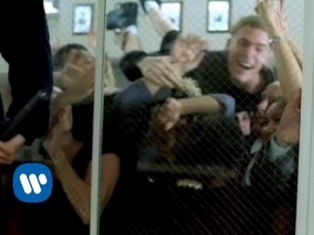 Deftones - Back To School (Mini Maggit) (Video)