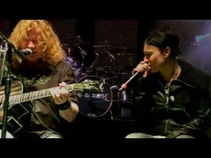 Megadeth with Cristina Scabbia 'A Tout Le Monde' Acoustic